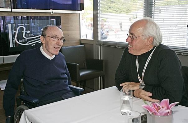 Hans Werner Aufrecht (rechts) im Gespräch mit Formel 1-Teamchef Frank Williams. Foto: ITR/auto-reporter.net 